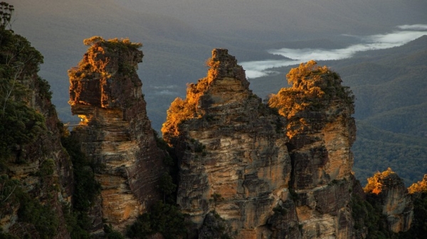 Three Sisters: Biểu tượng thiên nhiên nổi tiếng của Blue Mountains