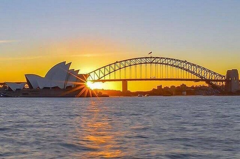 Mrs Macquarie's Chair: Góc ngắm Opera House và Harbour Bridge đẹp